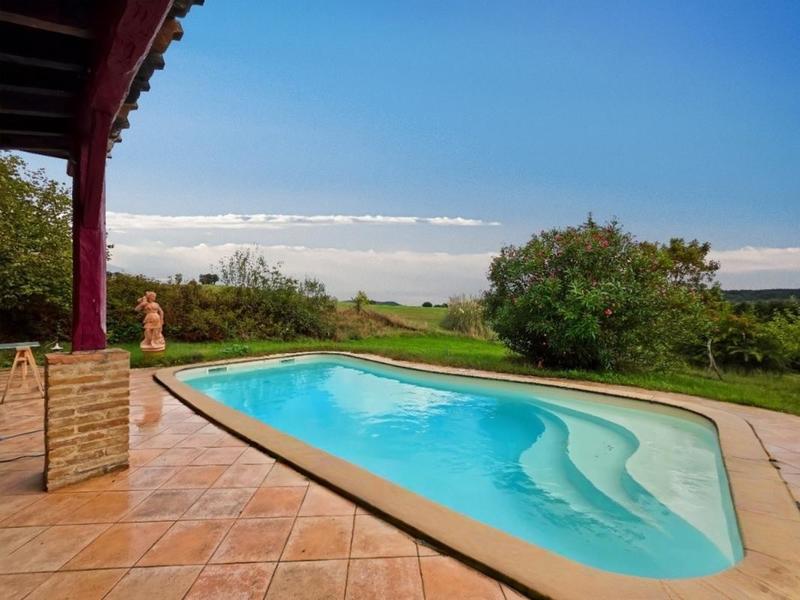 Demeure - 300 m² - 10 pièces