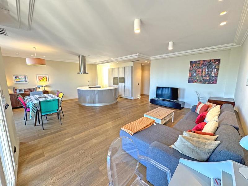 Appartement - 98 m² - 3 pièces