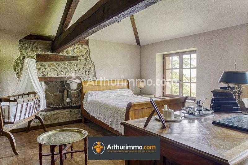 Maison - 189 m² - 8 pièces