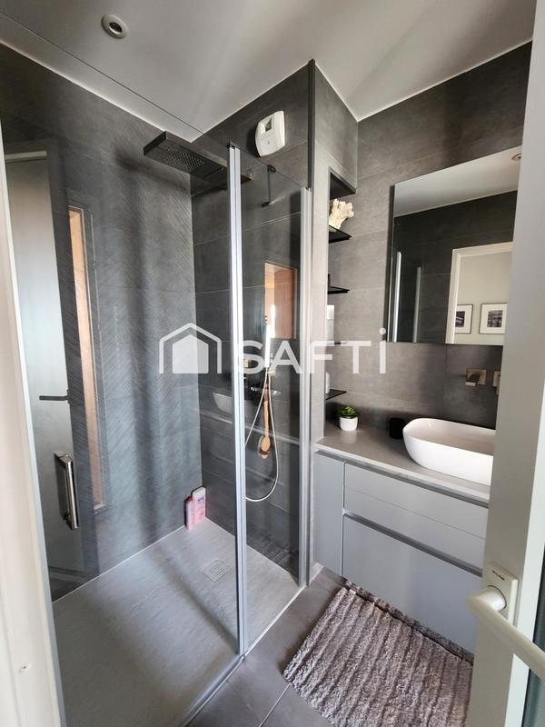 Appartement - 105 m² - 4 pièces