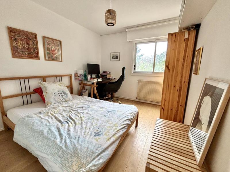 Appartement - 100 m² - 4 pièces