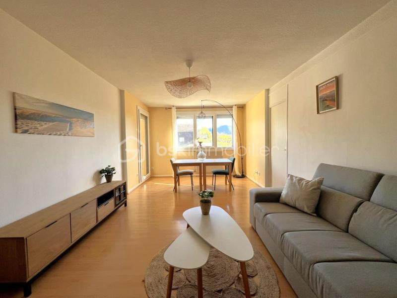 Appartement - 81 m² - 4 pièces