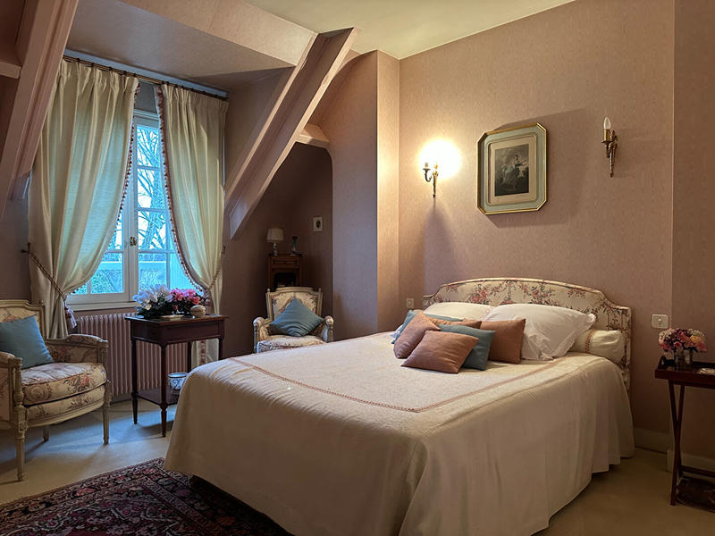 Maison - 274 m² - 7 pièces