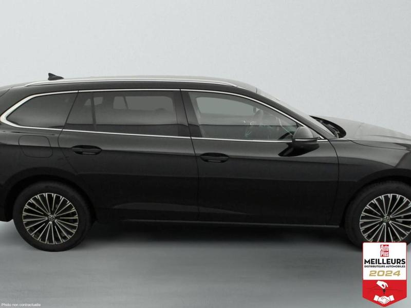 Volkswagen Passat 1.5 eTSI Opf 150 Dsg7 Elegance