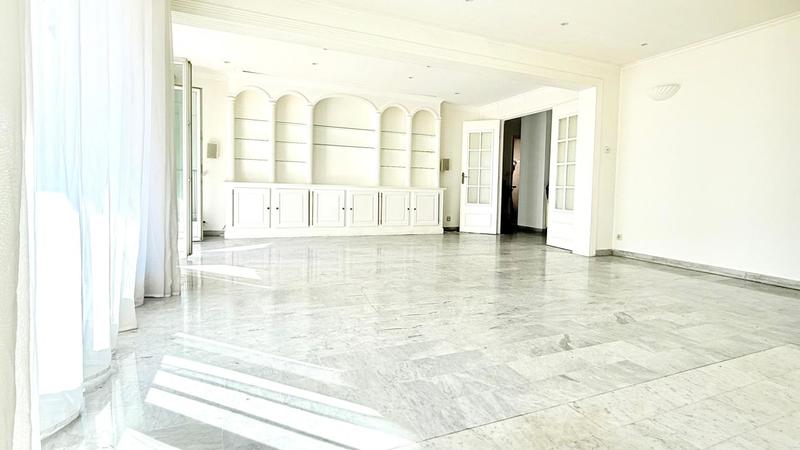 Appartement - 117 m² - 4 pièces