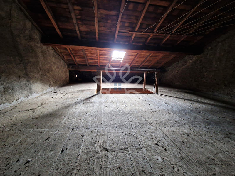 Maison - 80 m² - 5 pièces