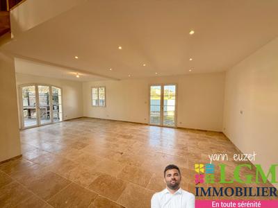 Maison - 159 m² - 7 pièces