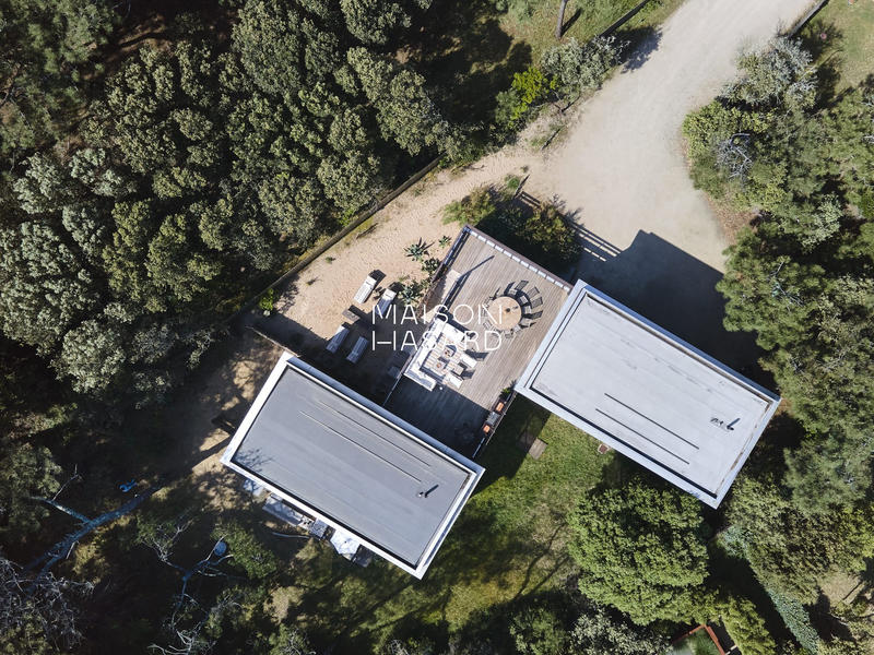 Villa - 377 m² - 12 pièces