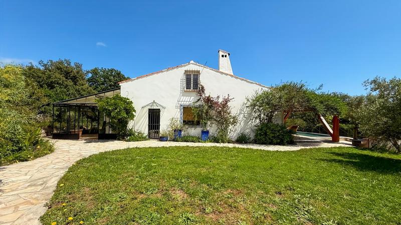 Villa - 182 m² - 5 pièces