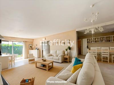 Maison - 178 m² - 6 pièces