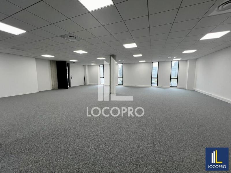Bureau - 200 m²