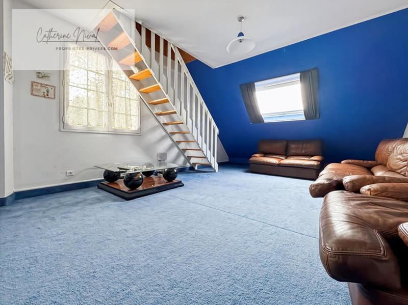 Maison - 210 m² - 9 pièces