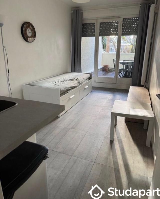 Chambre - 15 m² - 1 pièce