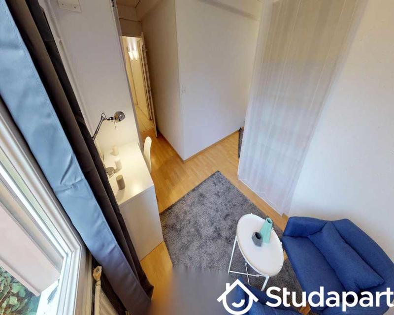 Chambre - 90 m² - 1 pièce