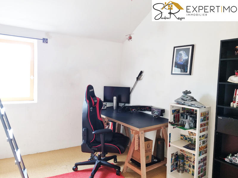 Maison - 230 m² - 6 pièces