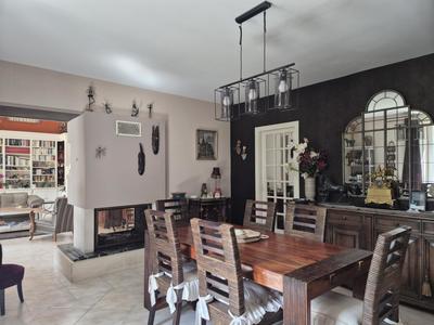 Maison en pierre - 231 m² - 9 pièces