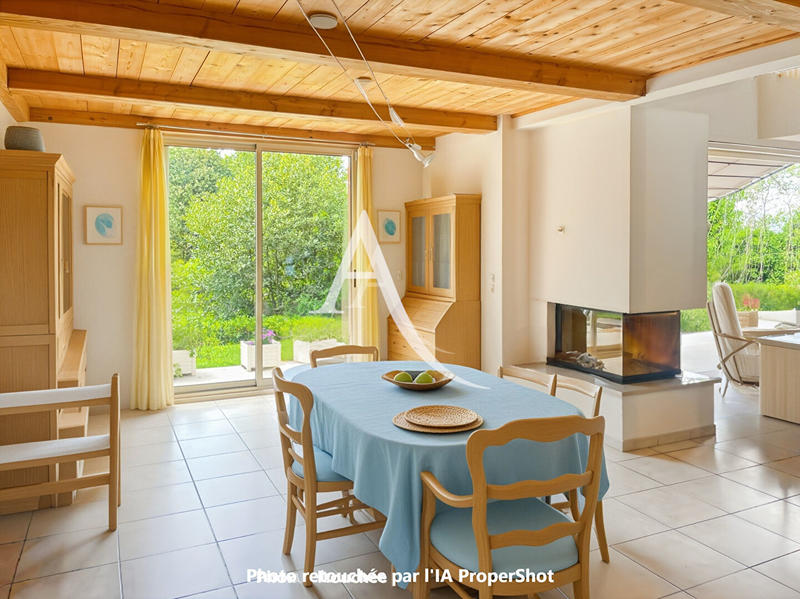 Maison - 260 m² - 6 pièces