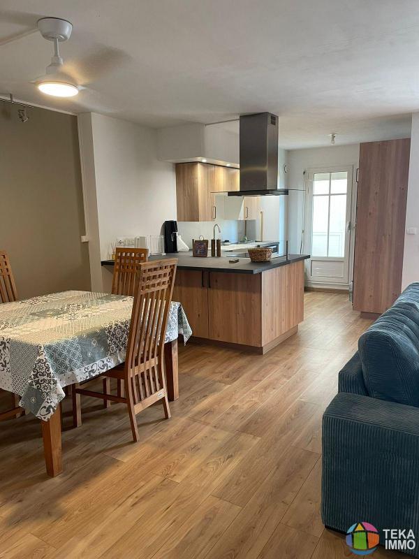 Appartement - 90 m² - 4 pièces