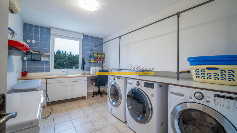 Villa - 460 m² - 14 pièces