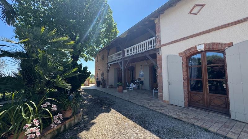 Maison bourgeoise - 277 m² - 7 pièces