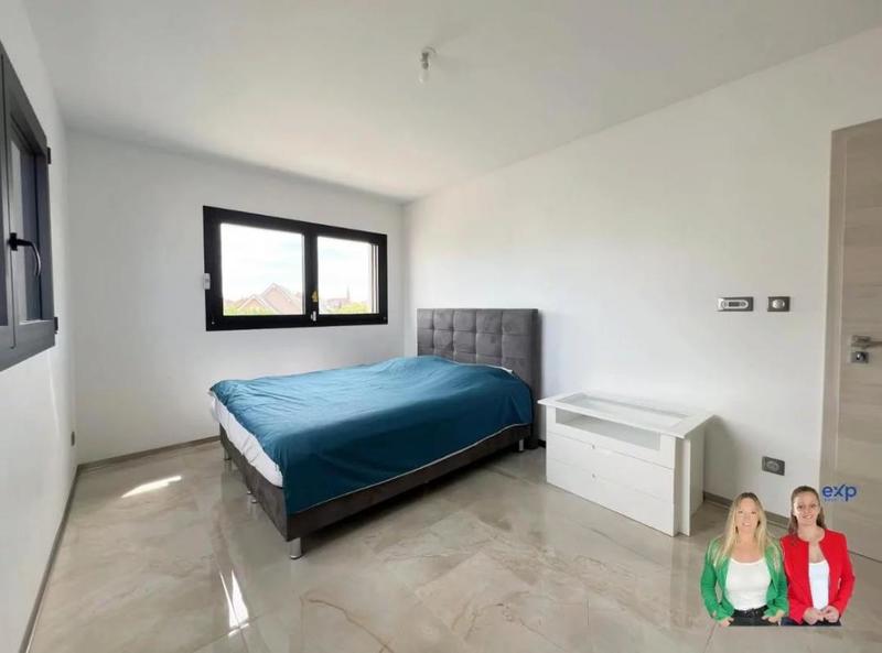 Maison - 234 m² - 7 pièces