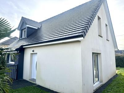 Maison traditionnelle - 110 m² - 2 pièces