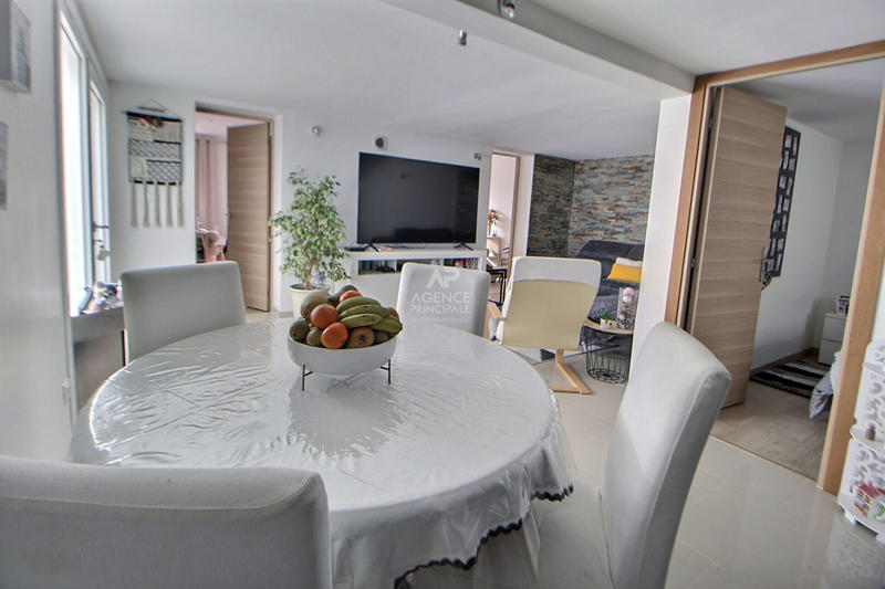 Maison - 120 m² - 7 pièces