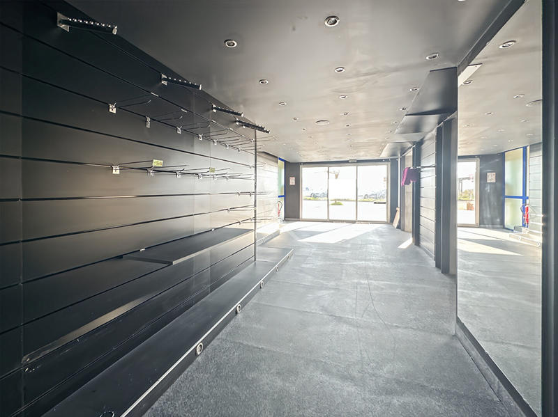 Local commercial - 93 m²