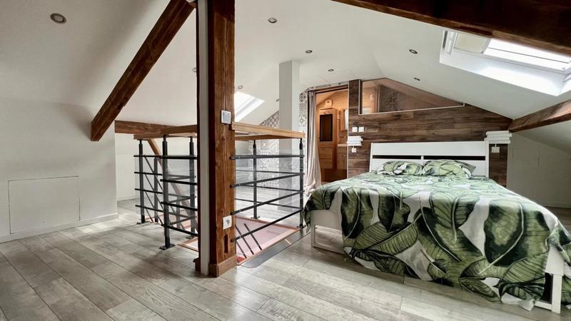 Maison - 137 m² - 6 pièces