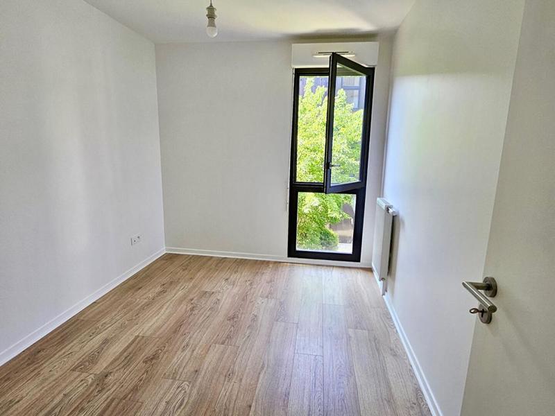 Appartement - 94 m² - 5 pièces