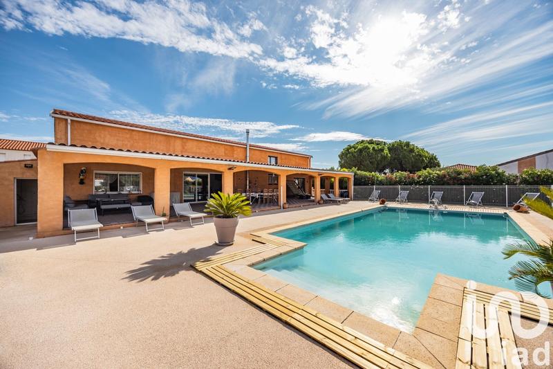 Maison - 260 m² - 5 pièces