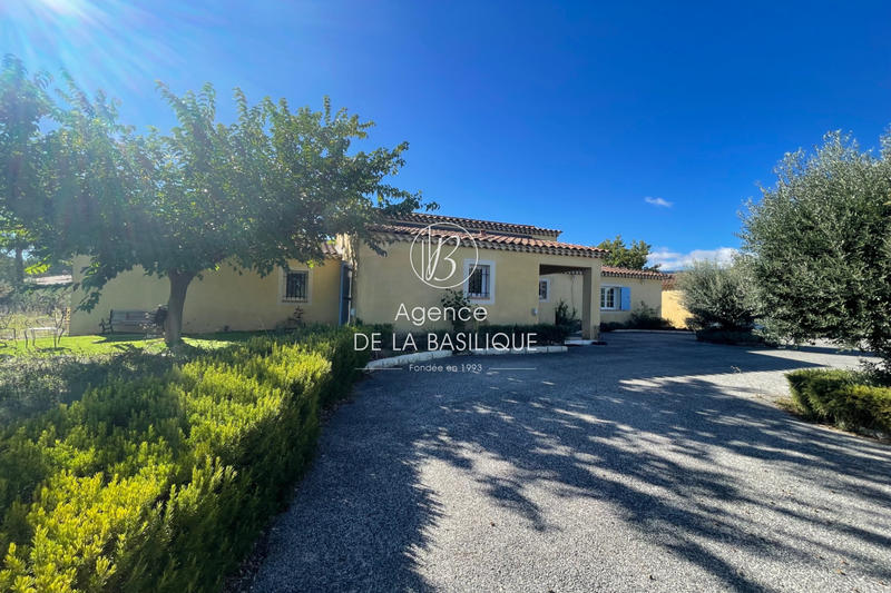 Maison - 300 m² - 7 pièces