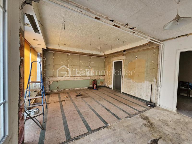 Maison - 202 m² - 5 pièces