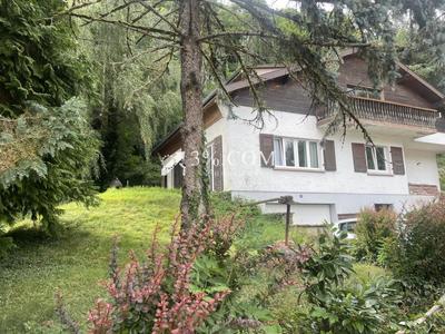 Maison - 178 m² - 6 pièces