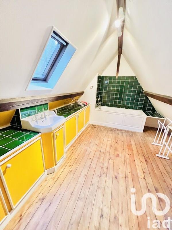 Maison de maîtres - 250 m² - 9 pièces