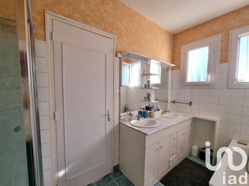 Maison - 200 m² - 8 pièces