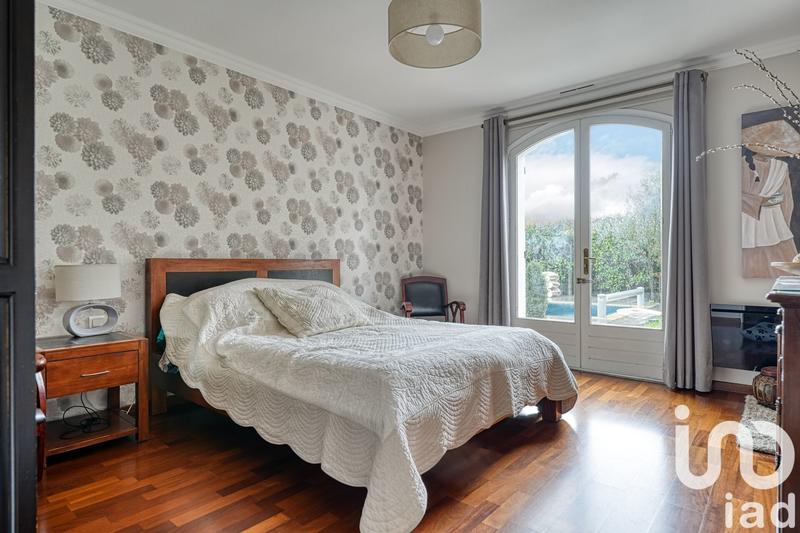 Maison - 300 m² - 10 pièces