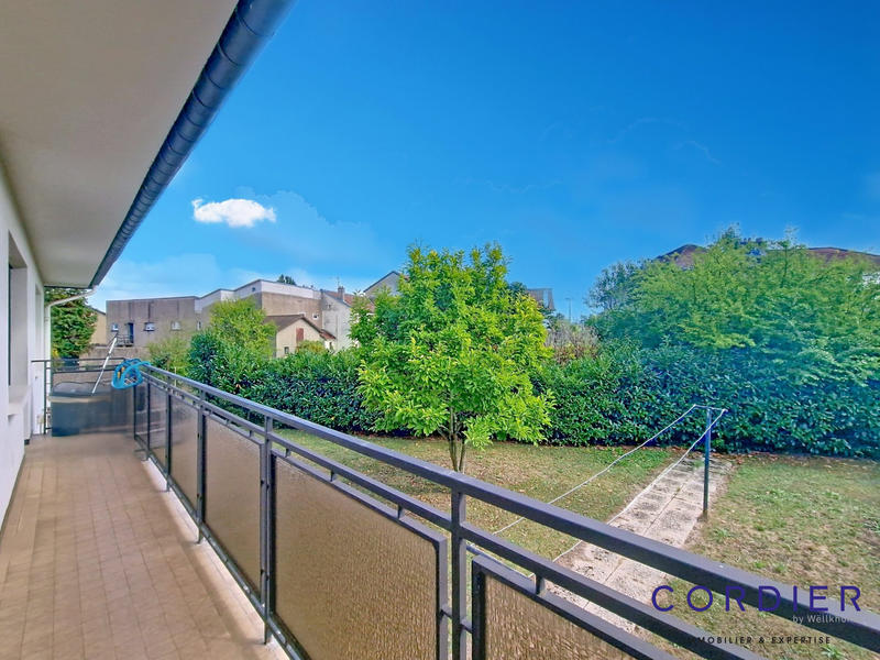 Maison - 172 m² - 8 pièces