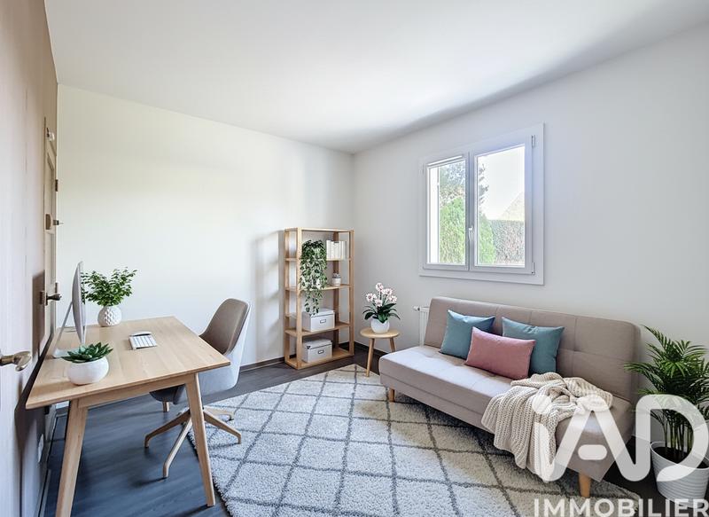 Maison - 235 m² - 8 pièces