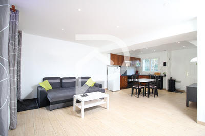 Maison - 108 m² - 4 pièces