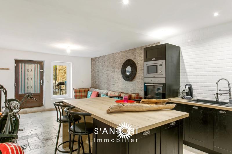 Maison de village - 90 m² - 4 pièces