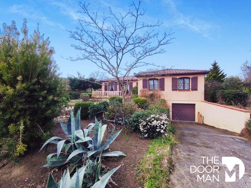 Maison traditionnelle - 180 m² - 5 pièces