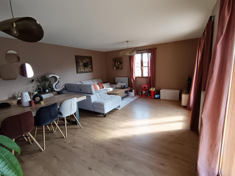 Maison - 94 m² - 5 pièces