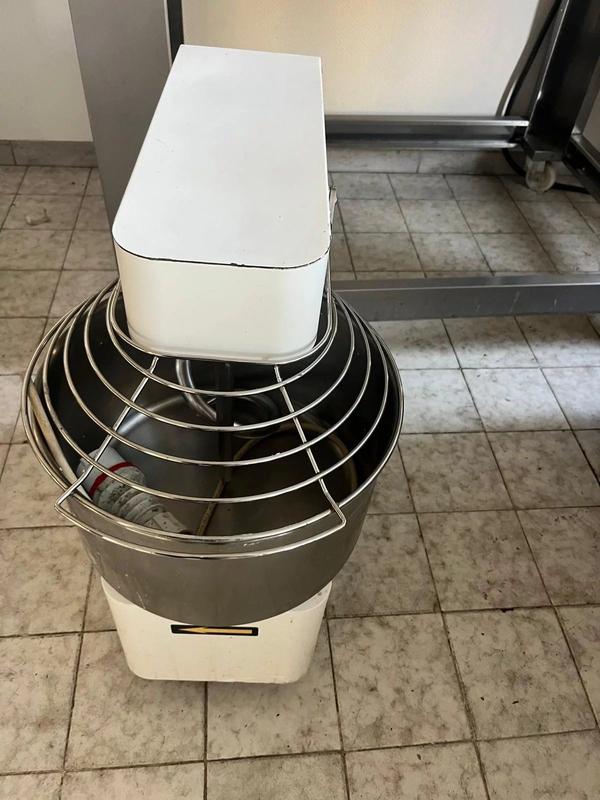 Magasins - 2 pièces