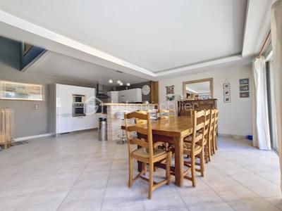 Pavillon - 102 m² - 6 pièces