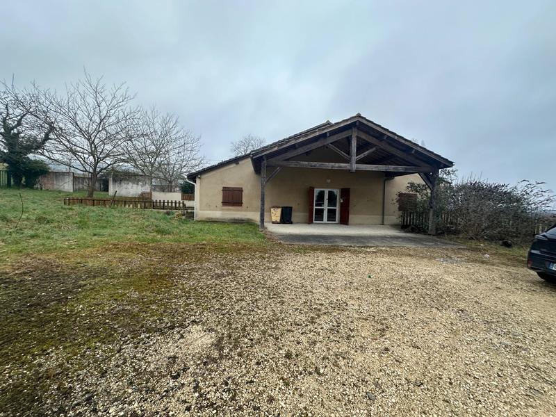 Maison - 450 m² - 8 pièces