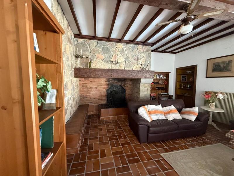 Demeure - 455 m² - 12 pièces