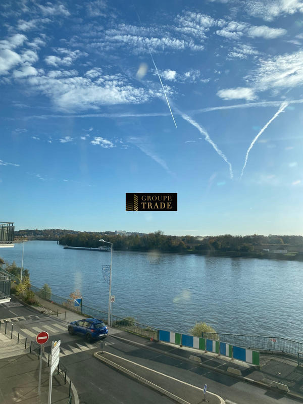 Appartement - 85 m² - 3 pièces