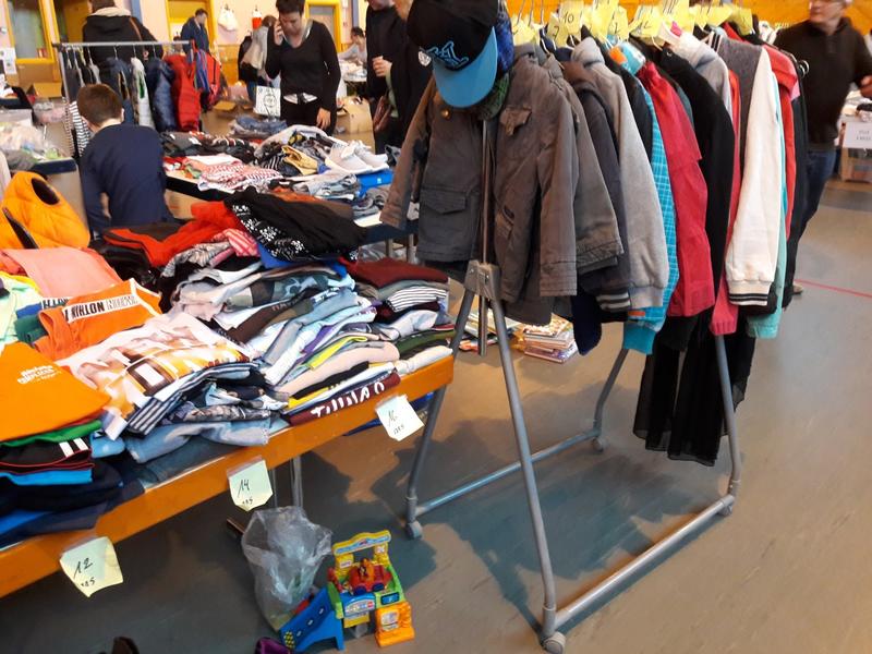 Bourse puériculture et chasse aux oeufs