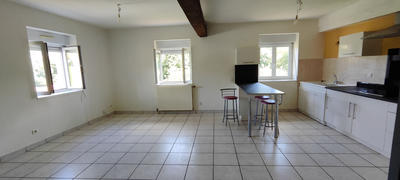 Appartement - 75 m² - 3 pièces